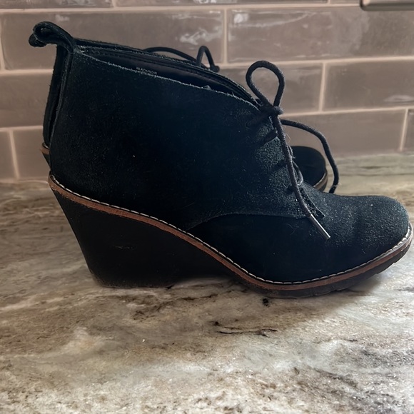 White mountain black Lambert suede dessert boot with wedge heel - Picture 4 of 6